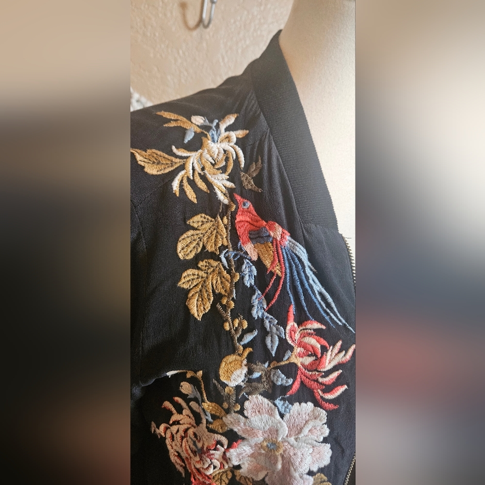Johnny Was LA Vintage Silk Embroidered Bird Jacket Blk SZ S NO LOW OFFERS - Picture 3 of 11